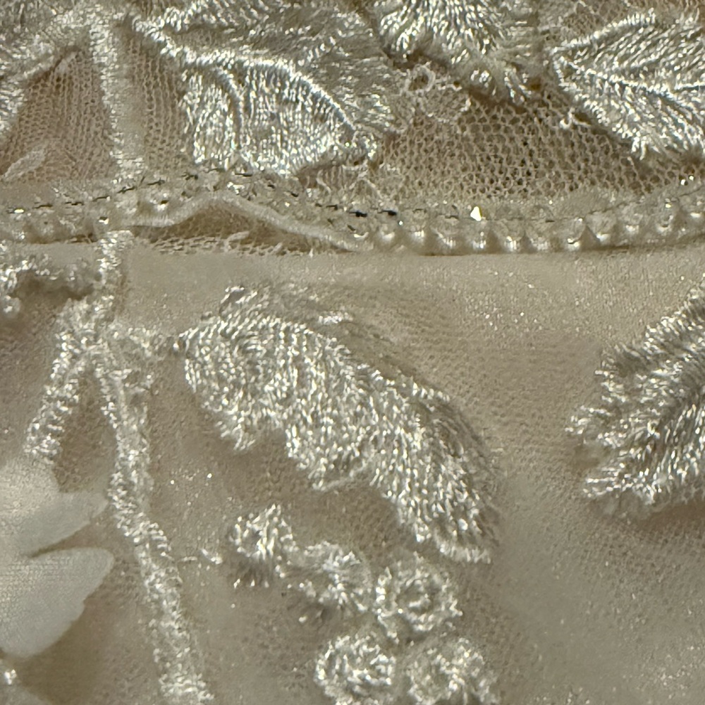 ADRIANA MADRID Frida Wedding Dress Size 10 - Picture 3 of 9
